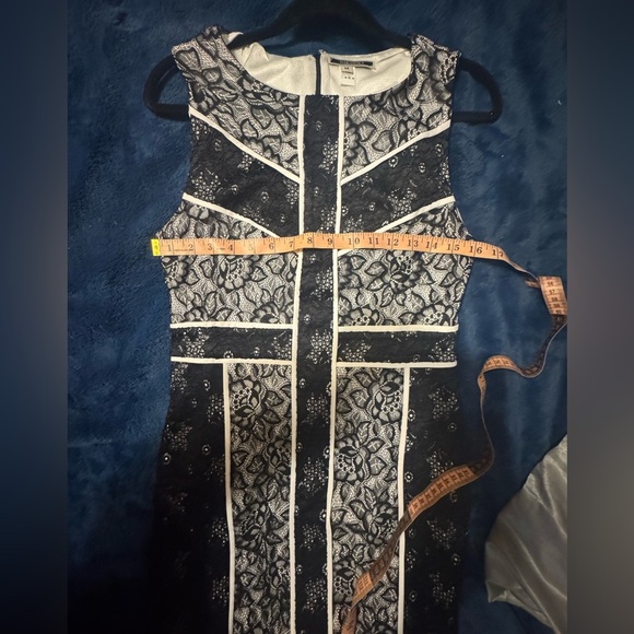 BRAND NEW ASOS BLACK GEOMETRIC LACE FIGURE-FLATTERING BODYCON DRESS Medium - Picture 7 of 9